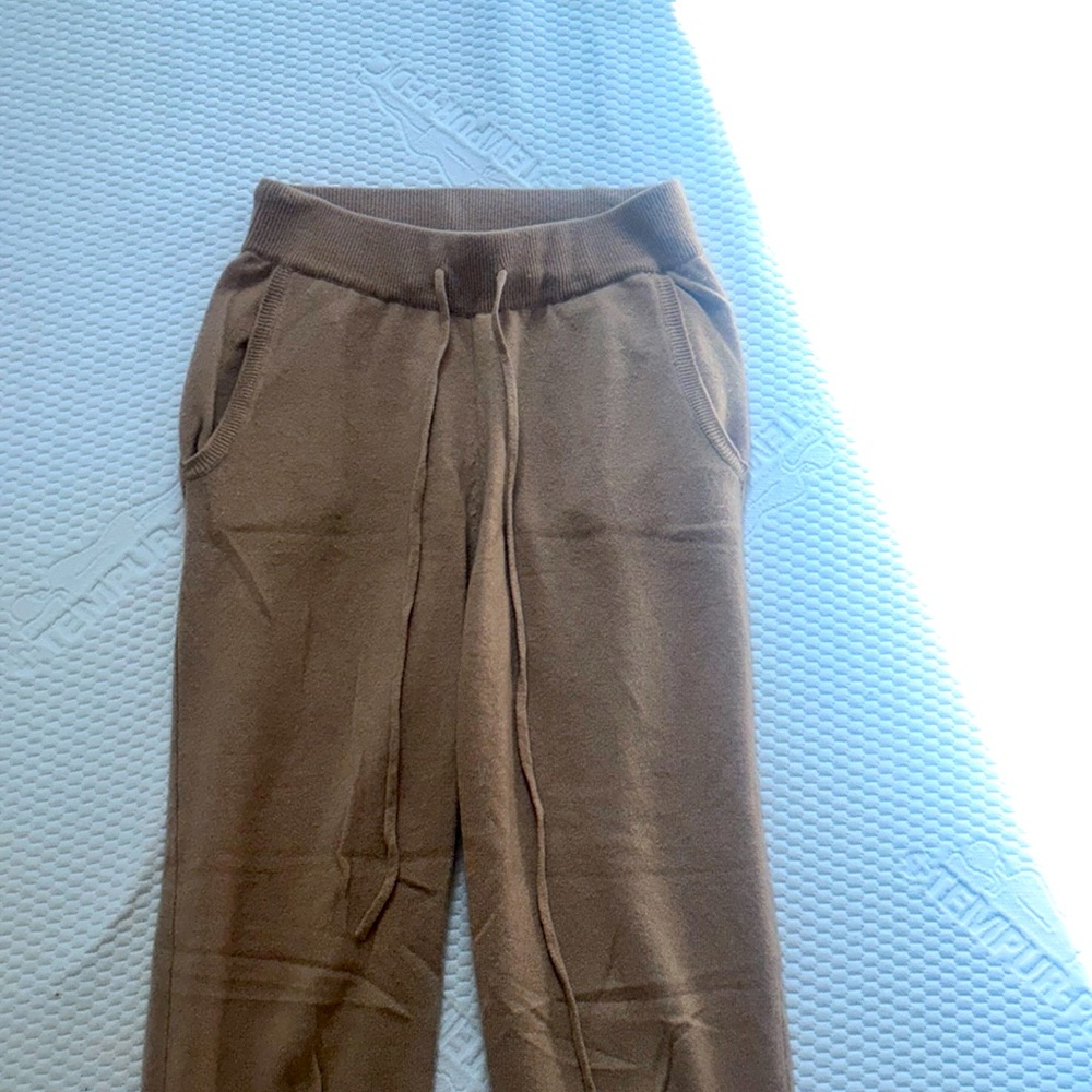 gentle herd size small light brown, cashmere sweatpants